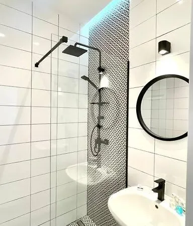 The General's * Bucarest